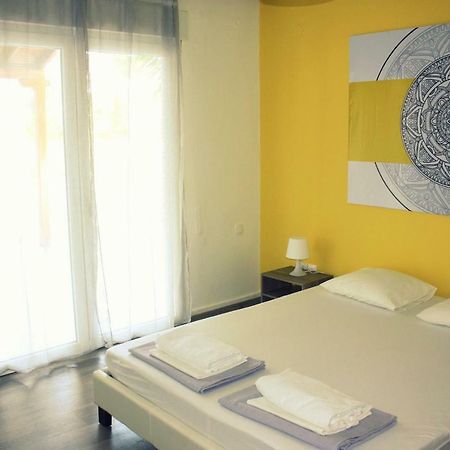 Nei Epivates Rental Rooms 50M From The Beach Néoi Epivátai Exterior foto